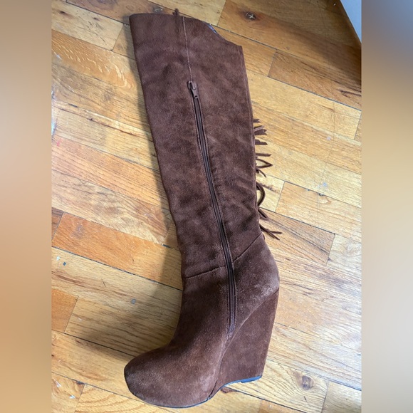 Steve Madden suede knee high fringe boots - Picture 5 of 10